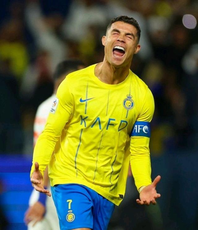 阿根廷电视台报道养老金诈骗案，加斯佩里尼意外成为乌龙主角