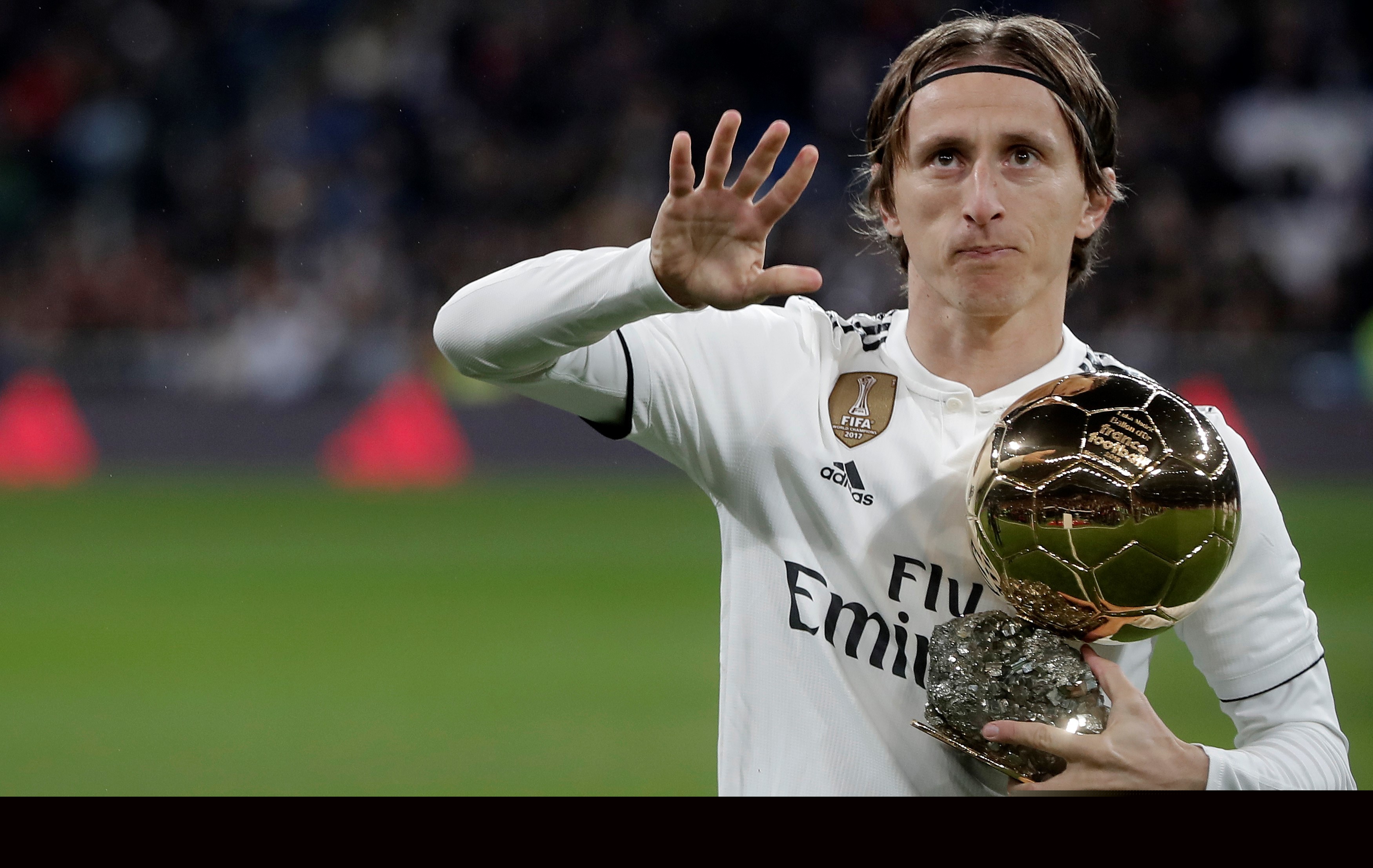 恩里克：努诺·门德斯缺席训练&杜埃回归；我们想成为第一名