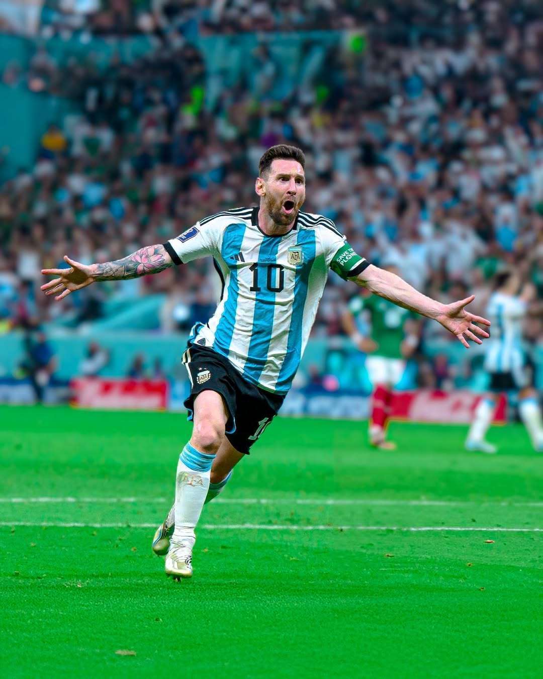 马雷斯卡：埃斯特旺像个旧时代的孩子，他不沉迷于手机和社媒