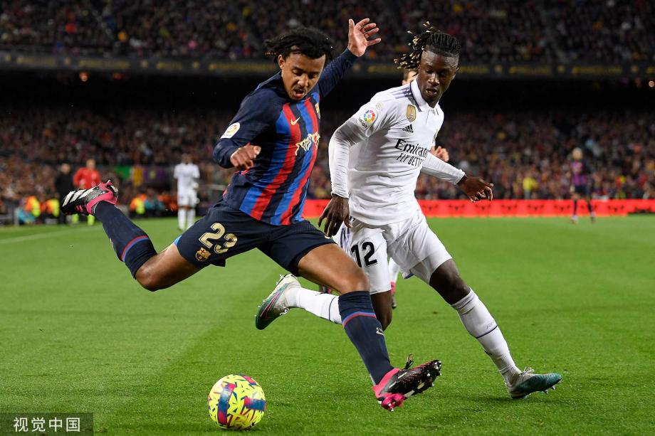 后卫身体对抗强度惊人，主帅盛赞