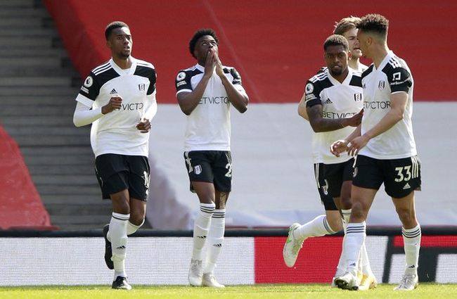 上海主帅战术布置引赞赏