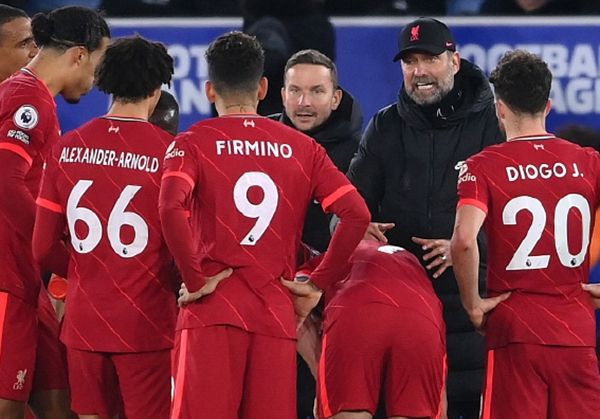 43.3米超远吊射破门，亚当斯创造本赛季英超最远距离进球