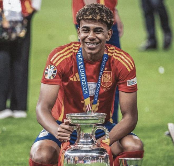 斯帕莱蒂：让佩林首发，是因为迪格雷戈里奥有点肠胃炎