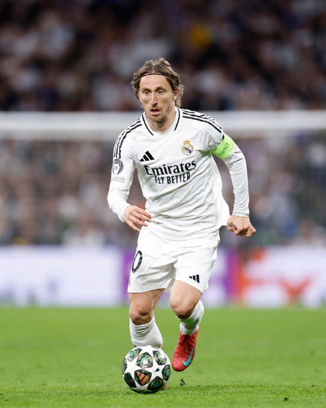 目睹15岁男孩山顶解说后，秘鲁甲转播商报销路费邀其出席联赛